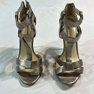Elizabeth and James heels size 9B